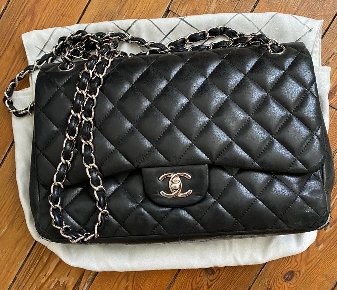 Chanel Cuir Noir Jumbo