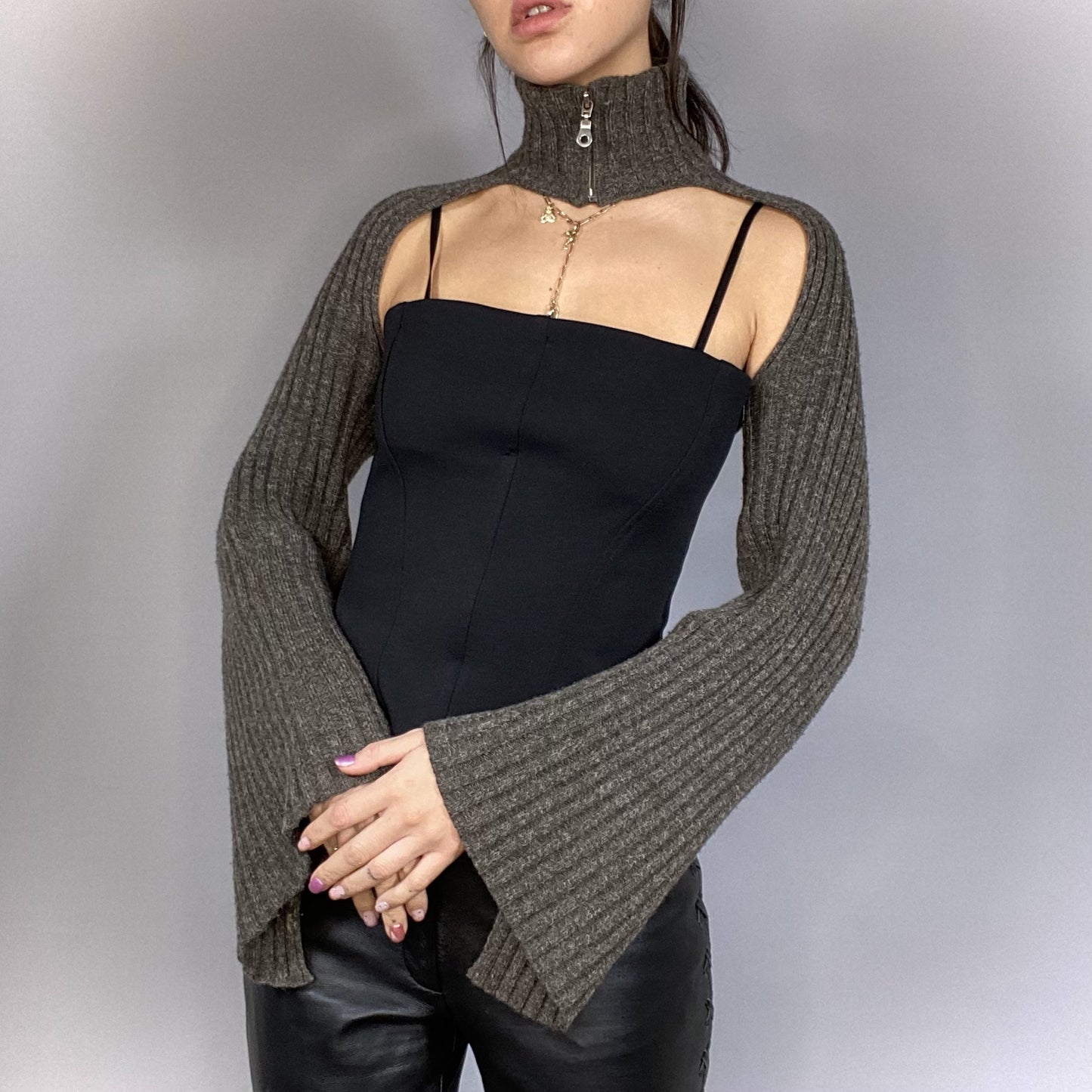 Sarah Pacini collar with long sleeves